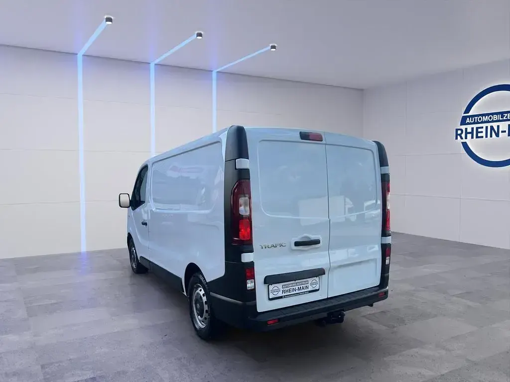 Gebraucht Renault Trafic Komfort 145 PS (106 kW) 2019 Gletscherweiss Van / Kleinbus