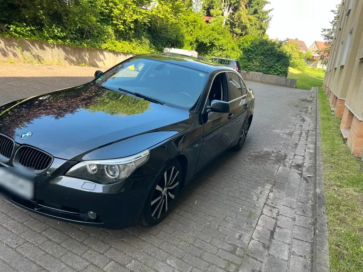 Gebraucht BMW 520 163 PS (119 kW) 2006 Schwarz Limousine