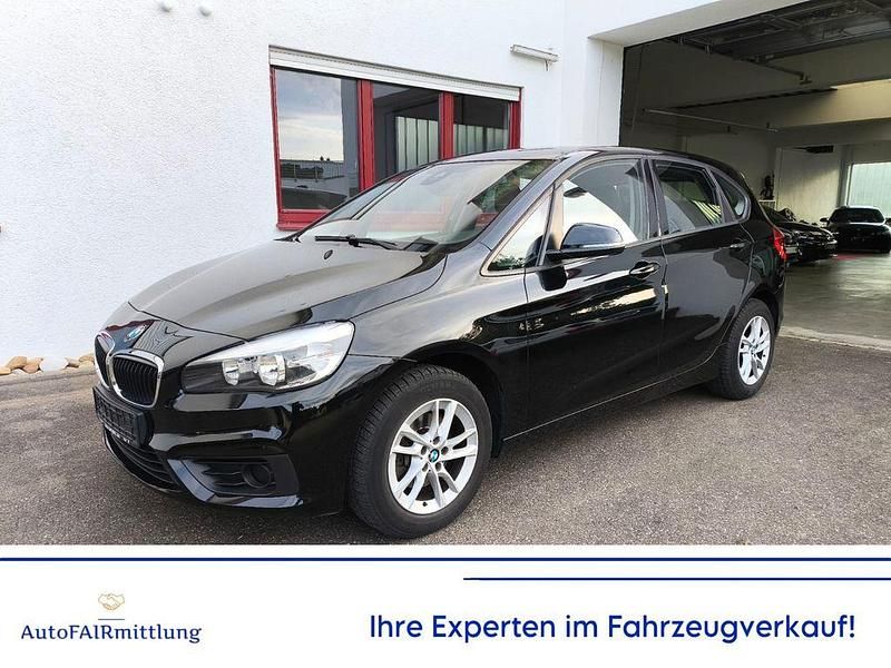 Schwarz Gebraucht 2017 BMW 218 Active Tourer Van / Kleinbus | 11.999 € (Superpreis) - Bild 1/4