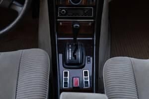 Gebraucht Mercedes 450 286 PS (210 kW) 1977 Blau Limousine