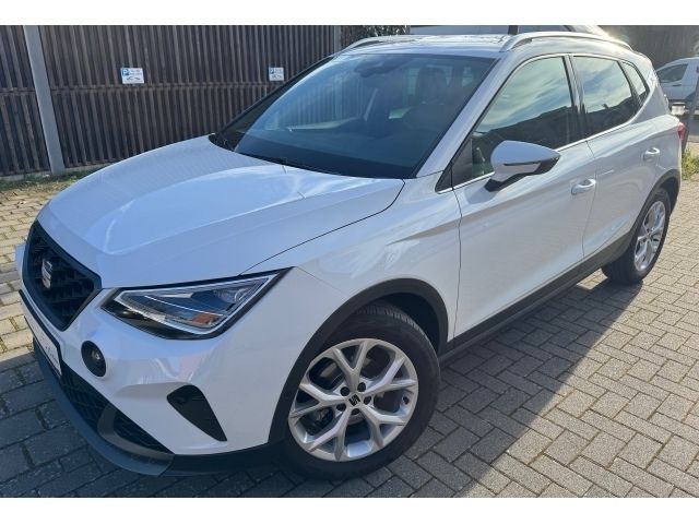 Weiß Gebraucht 2024 Seat Arona FR SUV | 24.450 € (Teuer) - Bild 1/4