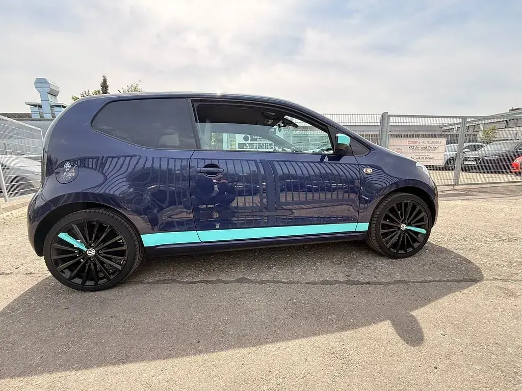 Gebraucht VW up! 75 PS (55 kW) 2016 Blau Kleinwagen