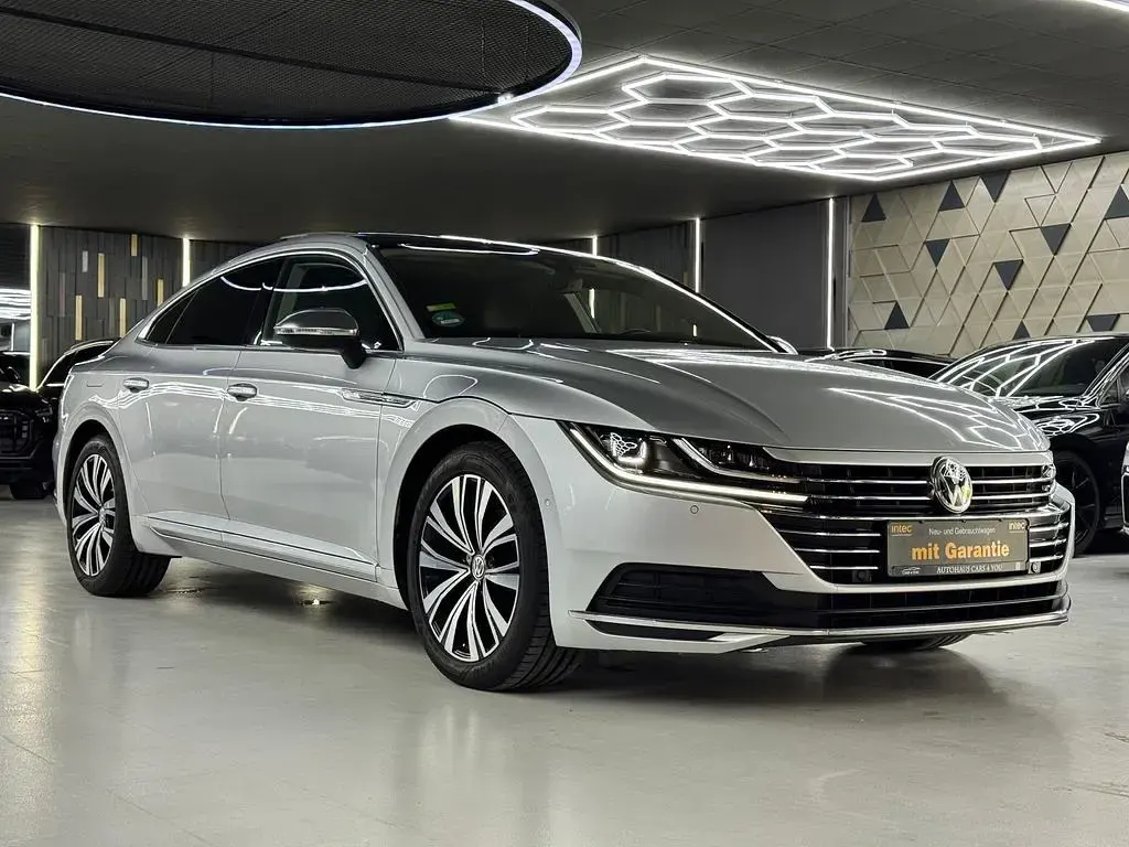 Gebraucht VW Arteon 190 PS (139 kW) 2019 Reflexsilber metallic Kleinwagen