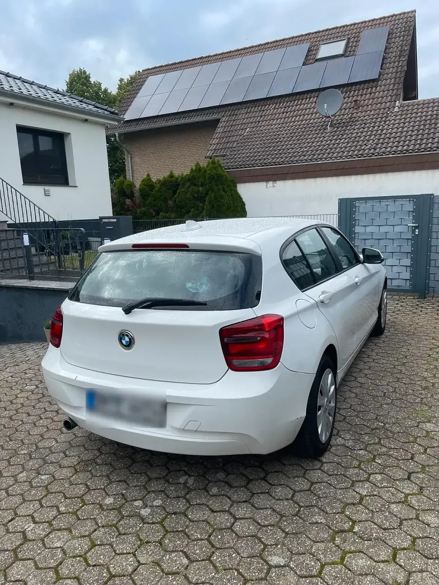 Gebraucht BMW 114 95 PS (69 kW) 2014 Weiß Kleinwagen