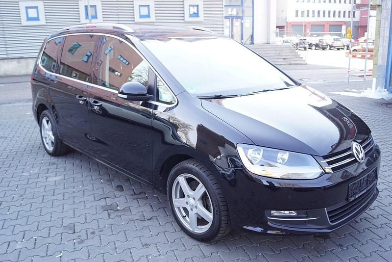 Gebraucht VW Sharan 184 PS (135 kW) 2016 Schwarz Van / Kleinbus
