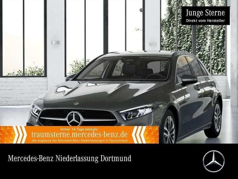 Mountain grau Gebraucht 2024 Mercedes A180 Progressive Limousine | 27.290 € (Guter Preis) - Bild 1/3