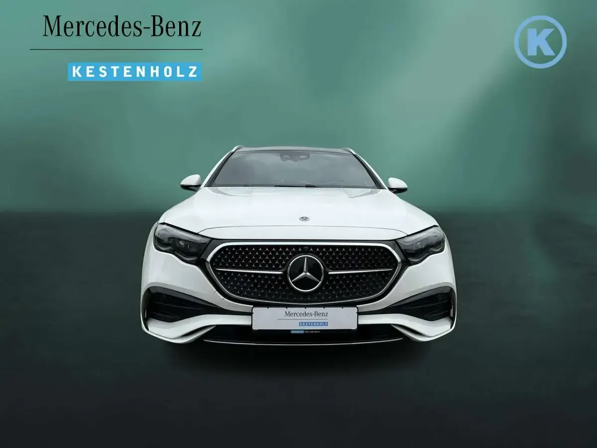 Gebraucht Mercedes E200 AMG 204 PS (150 kW) 2025 Polarweiß Kombi