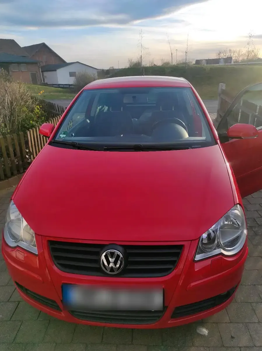 Second-hand VW Polo 60 CP (44 kW) 2010 Roșu Hatchback