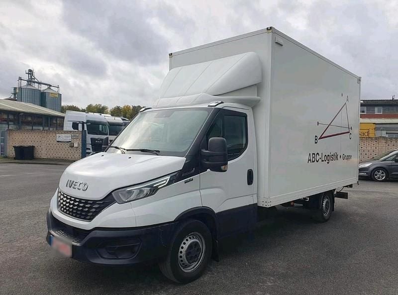 Gebraucht Iveco Daily 180 PS (132 kW) 2021 Weiß