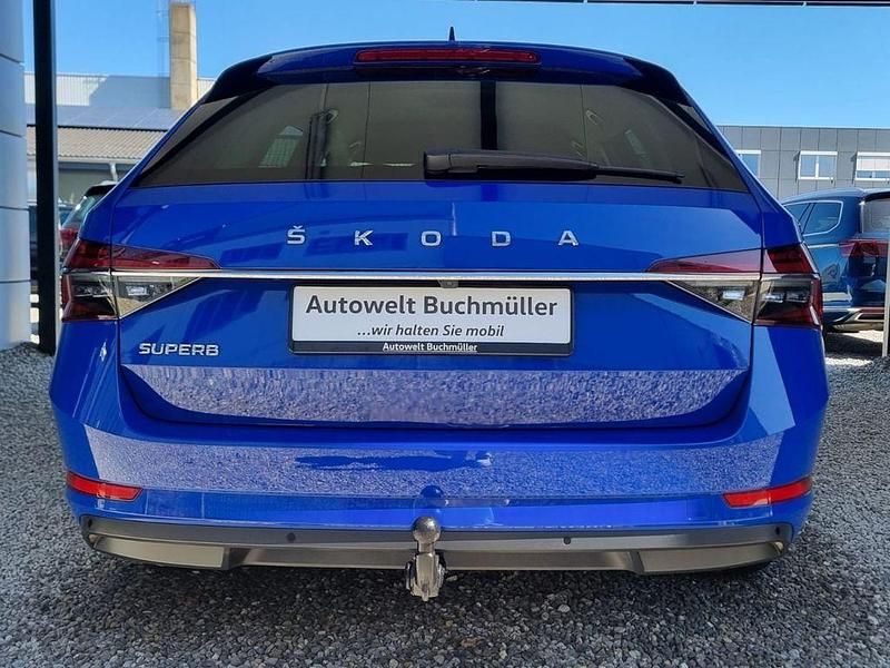 Gebraucht Skoda Superb 200 PS (147 kW) 2022 Blau Limousine