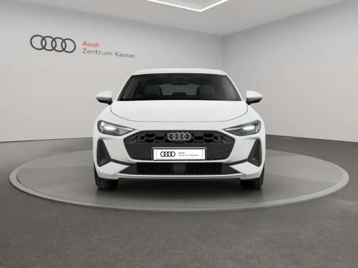 Neu Audi A5 Basis 299 PS (219 kW) 2025 Arkonaweiß Limousine