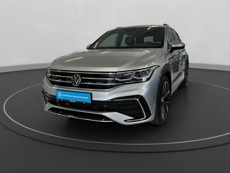 Gebraucht VW Tiguan R-line 150 PS (110 kW) 2024 Silber SUV