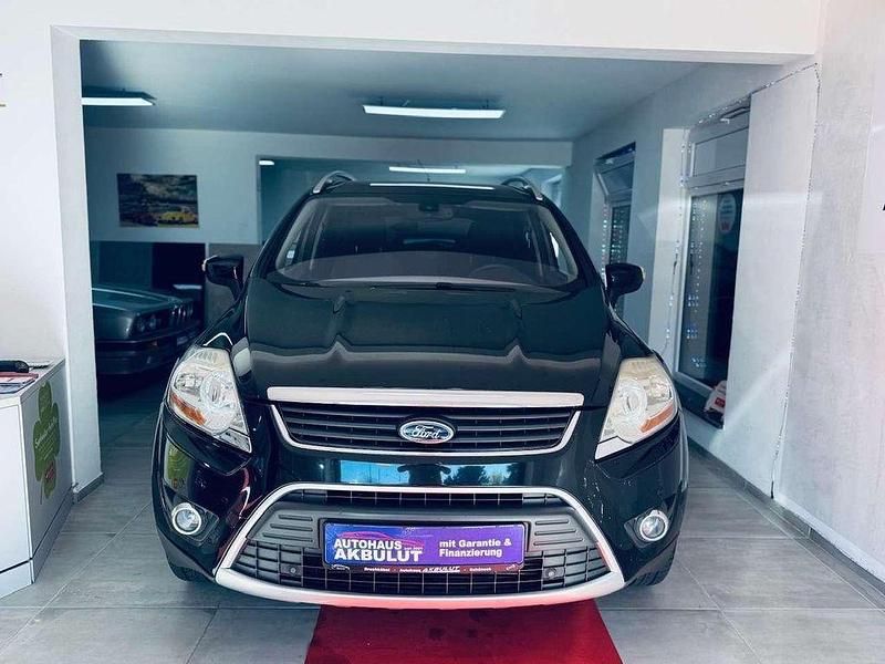 Gebraucht Ford Kuga Titanium 136 PS (100 kW) 2009 Pantherschwarz metallic SUV
