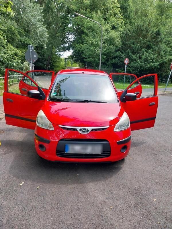 Rot Gebraucht 2009 Hyundai i10 Kleinwagen | 2.900 € (Etwas zu teuer) - Bild 1/4