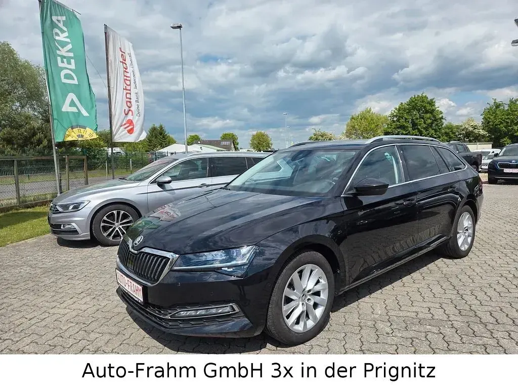 Gebraucht Skoda Superb Style 200 PS (147 kW) 2023 Schwarz Kombi