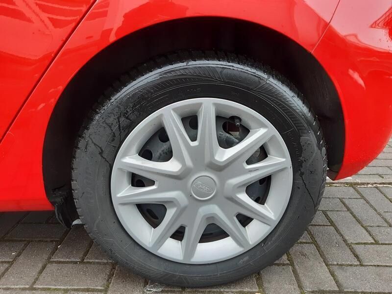 Gebraucht Ford Fiesta Trend 101 PS (74 kW) 2018 Rot Kleinwagen