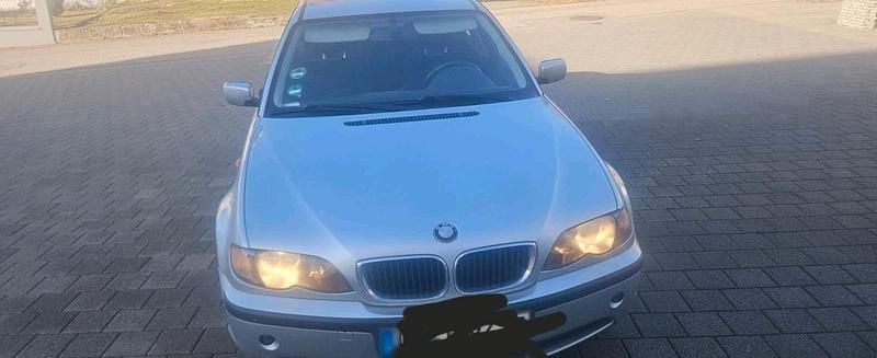 Gebraucht BMW 316 115 PS (84 kW) 2004 Silber Limousine
