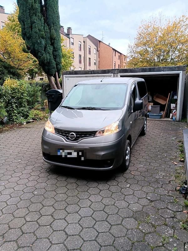 Grau Gebraucht 2013 Nissan NV200 Van | 5.500 € (Guter Preis) - Bild 1/4