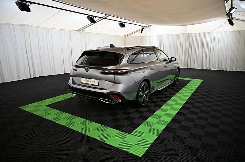 Gebraucht Peugeot 308 SW GT 165 PS (121 kW) 2024 Grau Kombi