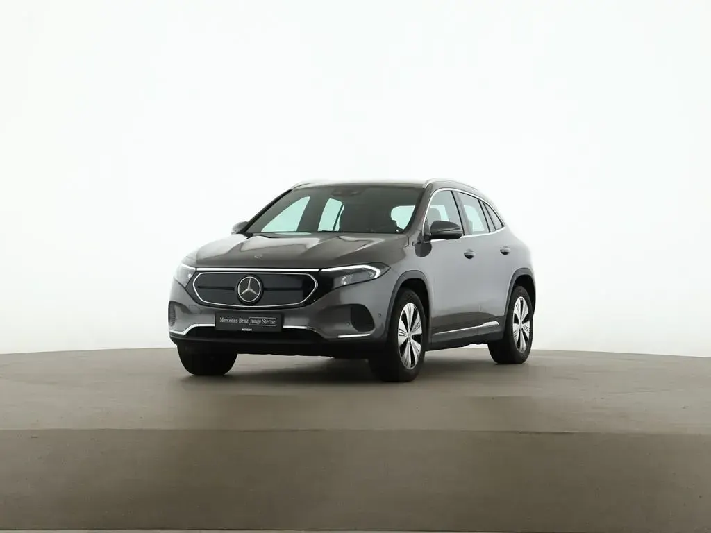 Gebraucht Mercedes EQA250+ Progressive 139 kW (190 PS) 2022 Grau SUV