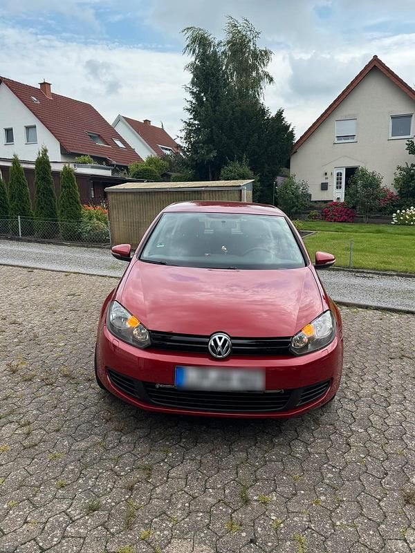 Rot Gebraucht 2010 VW Golf VI Limousine | 5.500 € (Fairer Preis) - Bild 1/4
