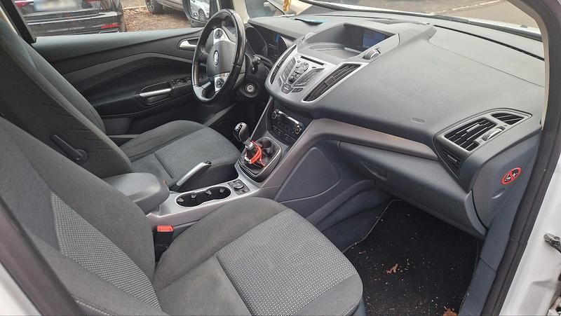 Second-hand Ford C-MAX 2014 Alb Monovolum
