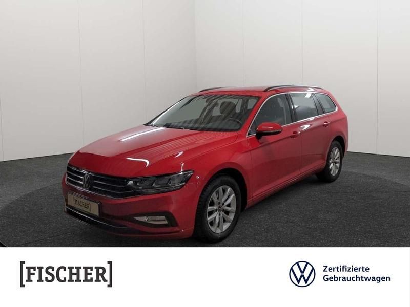 Gebraucht VW Passat Business 122 PS (89 kW) 2023 Rot Kombi