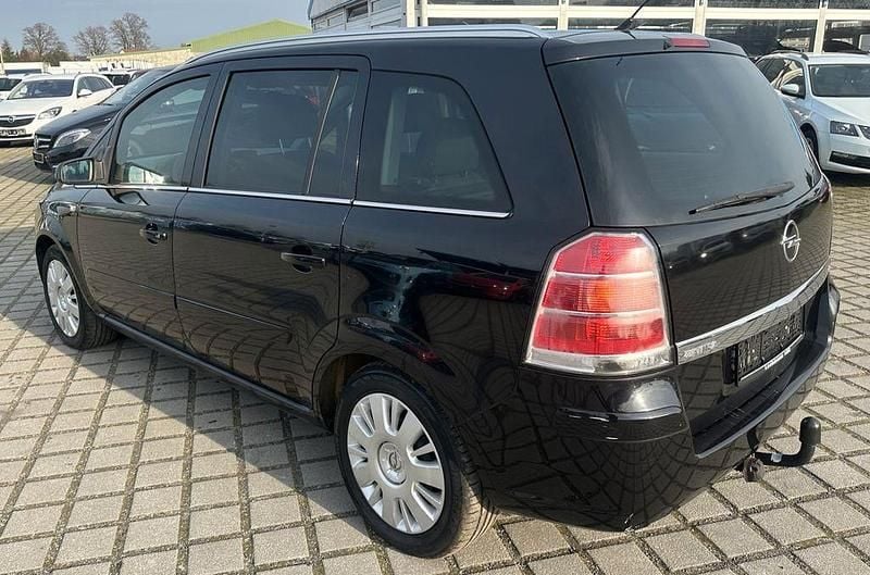 Gebraucht Opel Zafira Edition 140 PS (102 kW) 2007 Schwarz Van / Kleinbus
