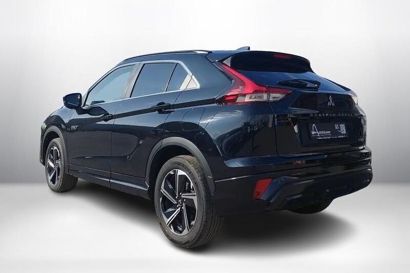 Neu Mitsubishi Eclipse Cross Plus 188 PS (138 kW) 2025 Pantherschwarz (p) SUV