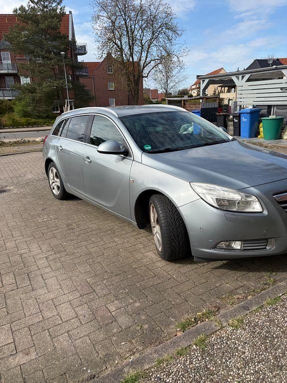 Gebraucht Opel Insignia 160 PS (117 kW) 2011 Blau Kombi