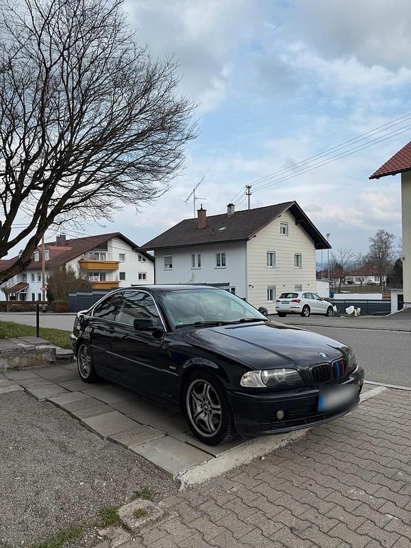 Second-hand BMW 325 192 CP (141 kW) 2000 Negru Coupe