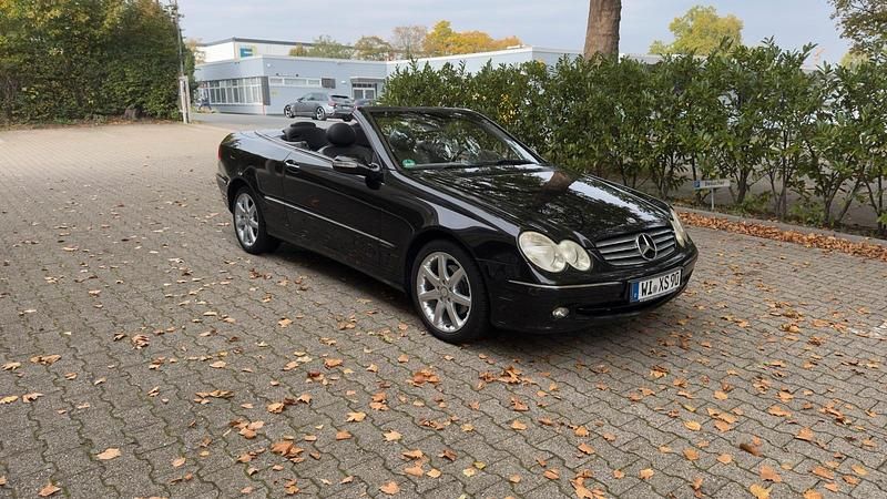 Gebraucht Mercedes CLK200 163 PS (119 kW) 2005 Schwarz Cabrio