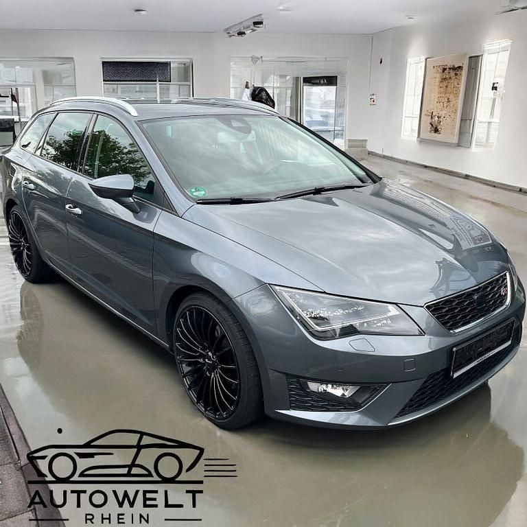 Grau Gebraucht 2015 Seat Leon ST FR Kombi | 11.990 € (Fairer Preis) - Bild 1/4