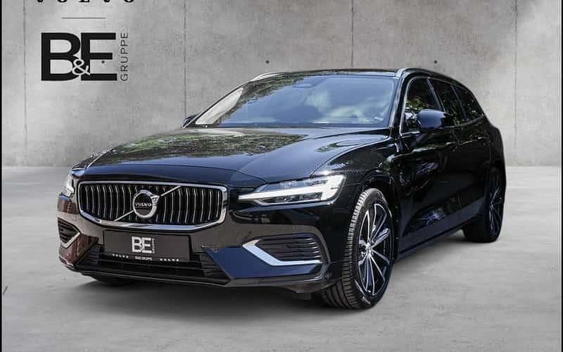 Schwarz Gebraucht 2022 Volvo V60 Core Kombi | 29.950 € (Guter Preis) - Bild 1/4