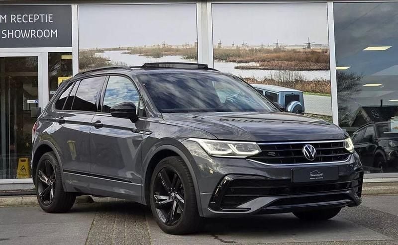 Grau Gebraucht 2023 VW Tiguan R-line SUV | 23.900 € (Superpreis) - Bild 1/4
