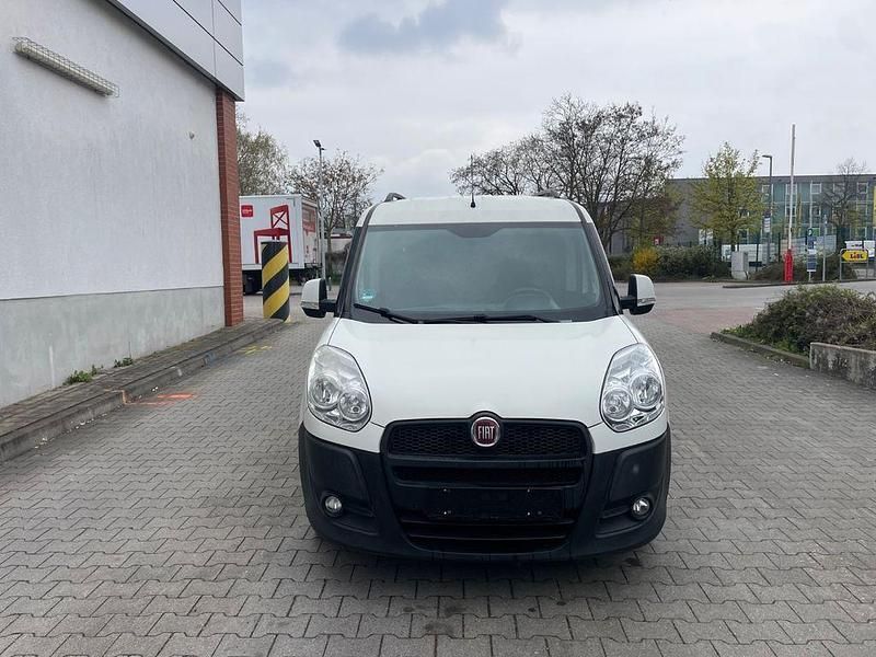 Gebraucht Fiat Doblò 90 PS (66 kW) 2015 Weiß Van / Kleinbus
