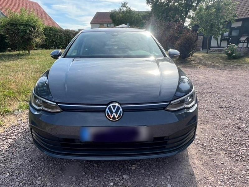 Grau Gebraucht 2022 VW Golf VIII Kombi | 21.000 € (Guter Preis) - Bild 1/4