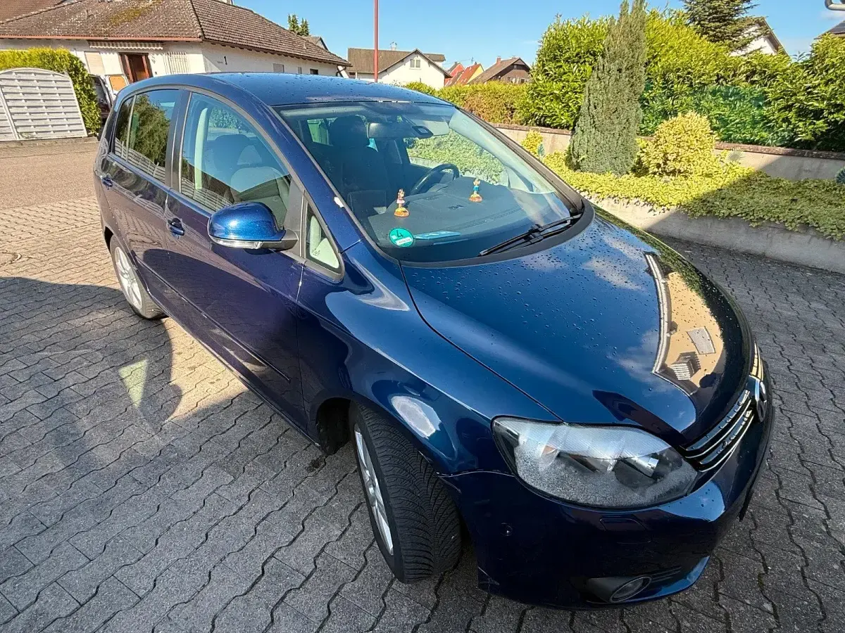Gebraucht VW Golf VI 122 PS (89 kW) 2011 Blau Kleinwagen