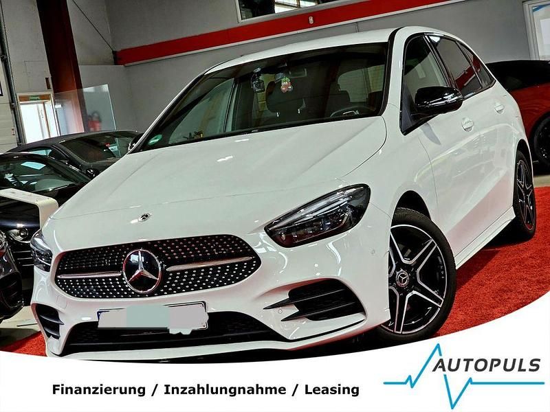 Weiß Gebraucht 2021 Mercedes B250e AMG Van / Kleinbus | 28.999 € (Teuer) - Bild 1/4