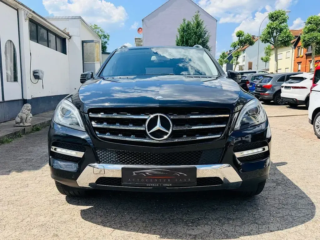 Gebraucht Mercedes ML350 258 PS (189 kW) 2013 Schwarz SUV