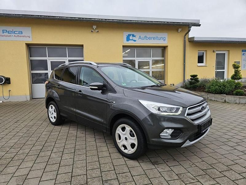 Grau Gebraucht 2019 Ford Kuga SUV | 14.700 € (Guter Preis) - Bild 1/4