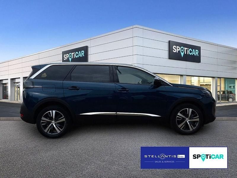 Gebraucht Peugeot 5008 Allure 136 PS (100 kW) 2024 Blau SUV