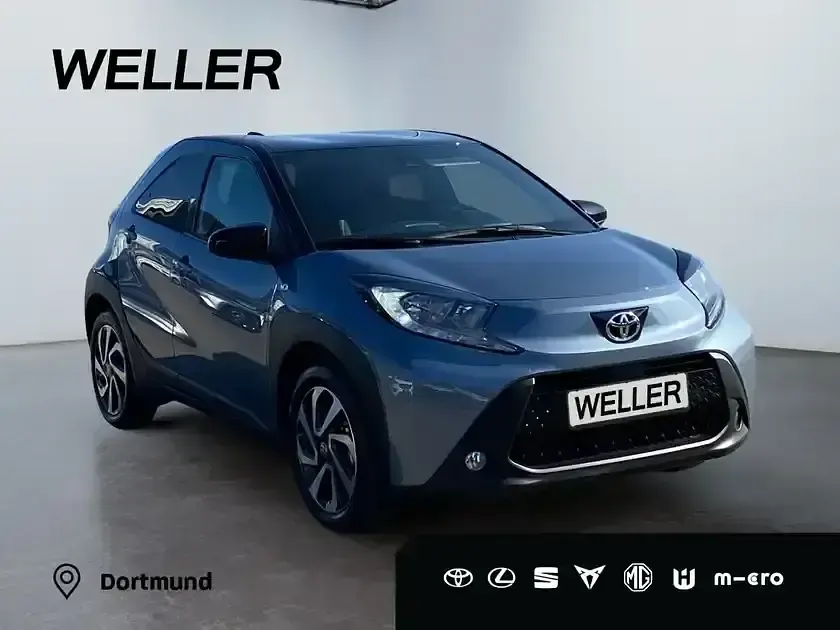 Gebraucht Toyota Aygo Team 72 PS (52 kW) 2025 Celestite grey / black mica (grau) Kleinwagen