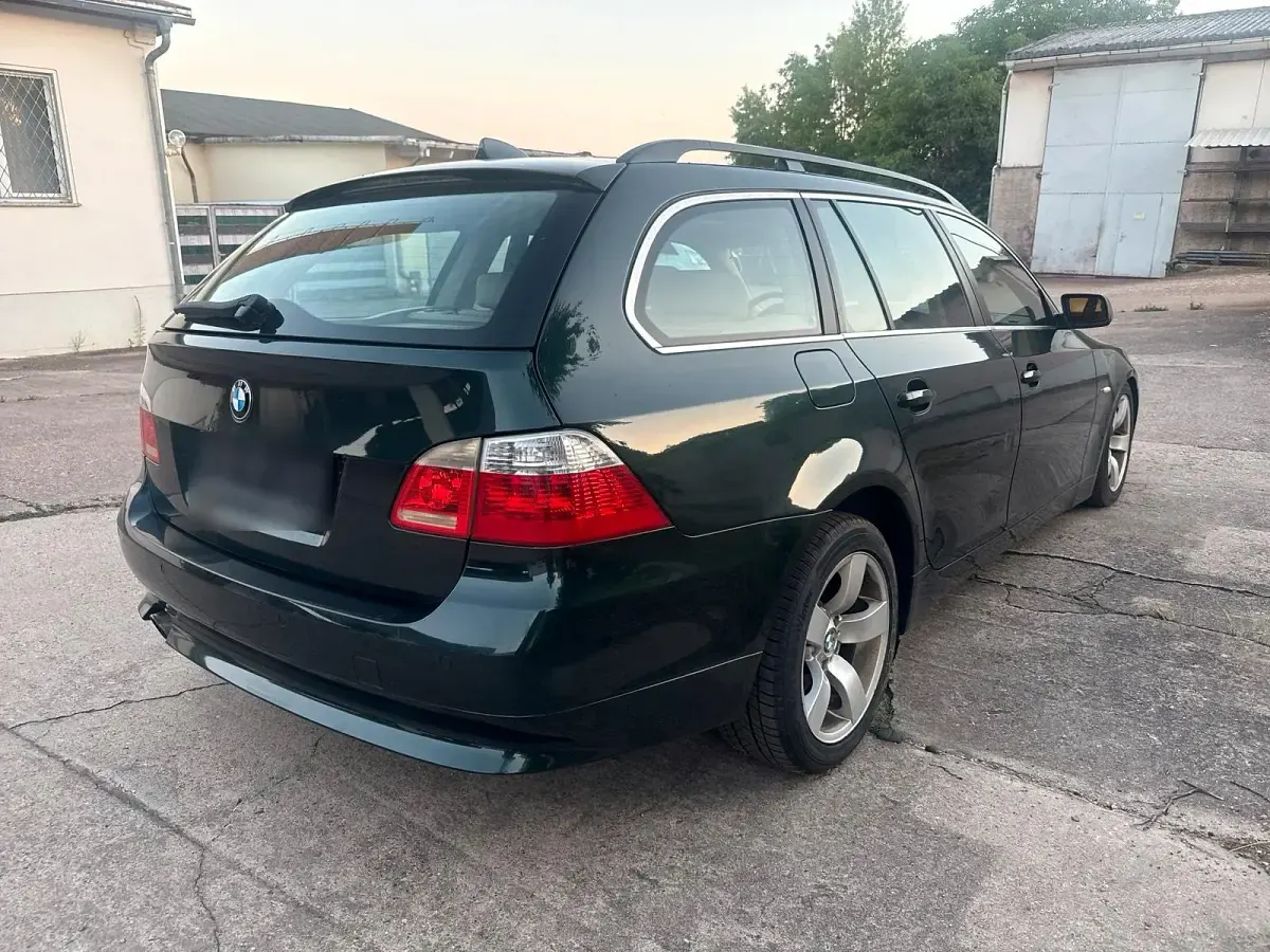 Gebraucht BMW 545 333 PS (244 kW) 2004 Grün Kombi