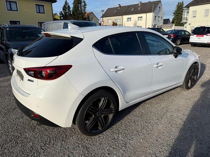 Gebraucht Mazda 3 150 PS (110 kW) 2015 Weiß Limousine