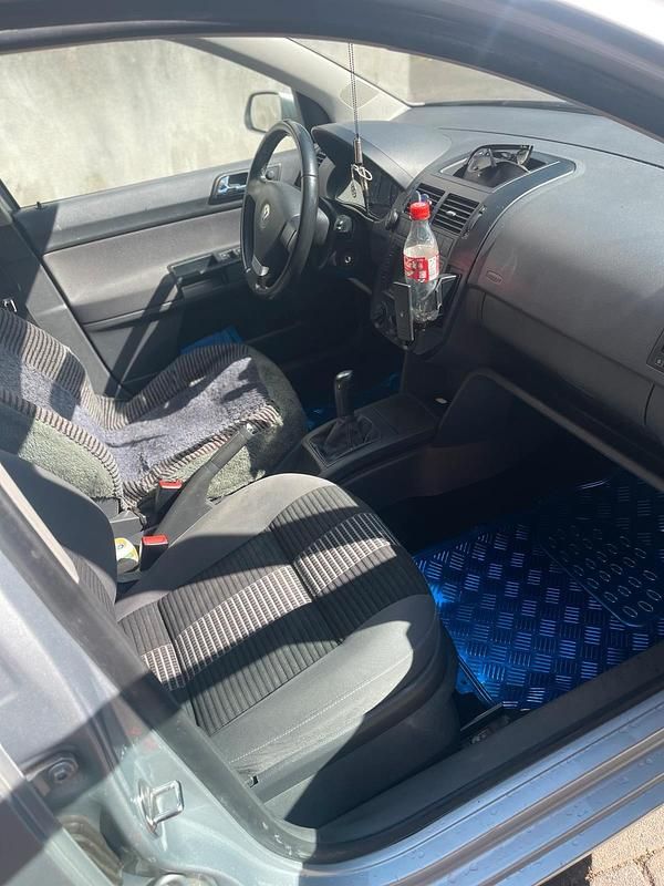 Gebraucht VW Polo United 75 PS (55 kW) 2009 Grau Kleinwagen