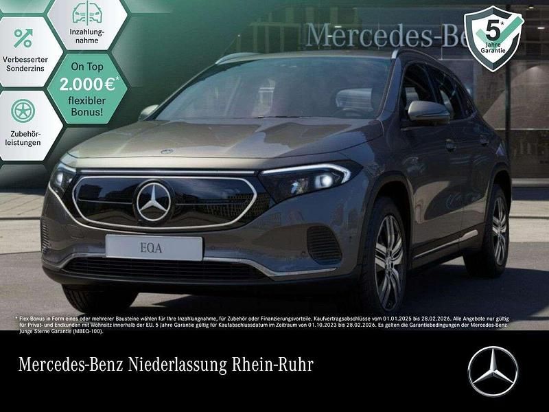 Mountain grau Gebraucht 2023 Mercedes EQA250 Advanced Plus SUV | 33.890 € (Fairer Preis) - Bild 1/3