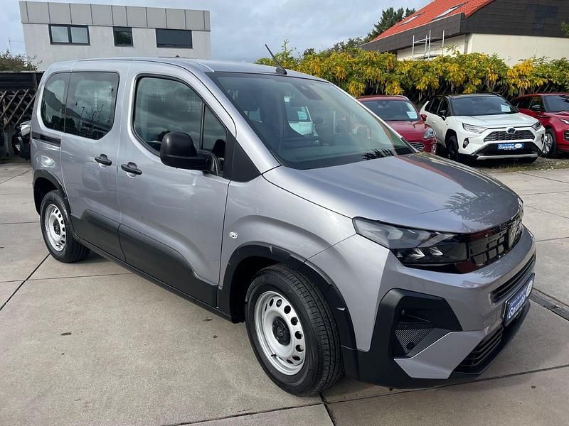 Silber Gebraucht 2024 Peugeot Rifter Active Van / Kleinbus | 24.999 € (Fairer Preis) - Bild 1/4