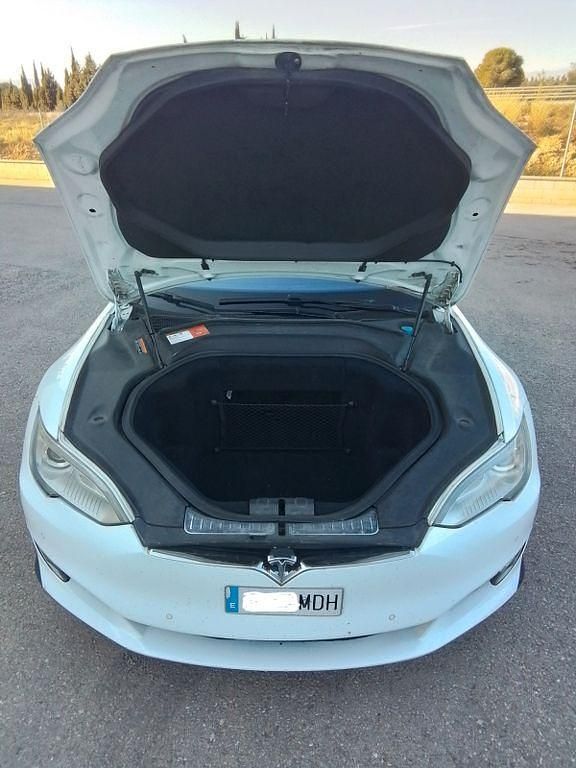 Gebraucht Tesla Model S 269 kW (367 PS) 2015 Weiß Kleinwagen
