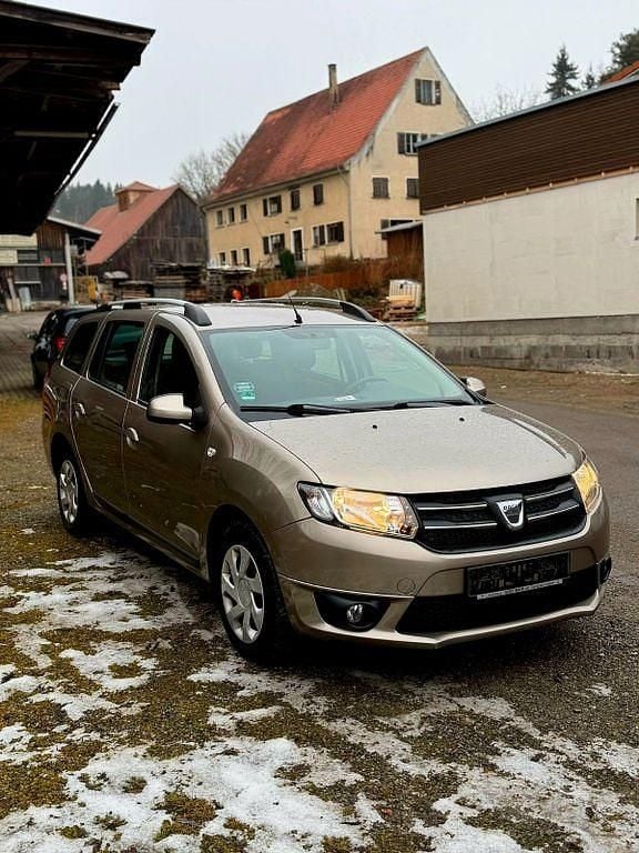 Braun Gebraucht 2014 Dacia Logan MCV Limousine | 4.550 € (Guter Preis) - Bild 1/4